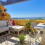 62 - Penthouse In Los Almendros With Fantastic Vie
